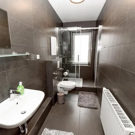 Haus Thomas Deluxe 2 公寓